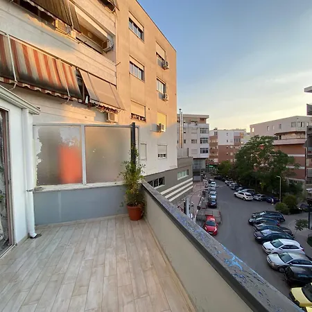For Rent Apartament 1+1 Komuna E Parisit Διαμέρισμα